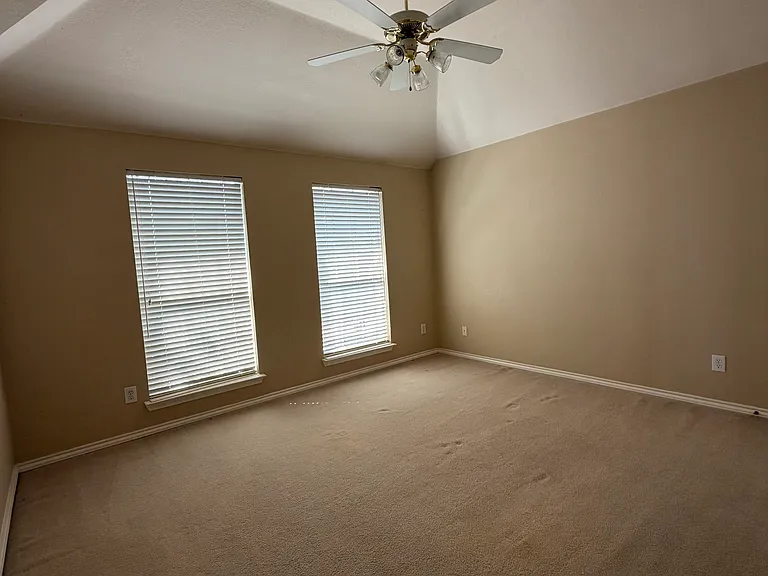 2513 Frosted Green Ln — Photo 26