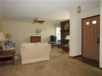 3rd image of 12004 W 121st St
