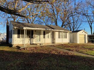 50 S Elm St, Breese, IL 62230