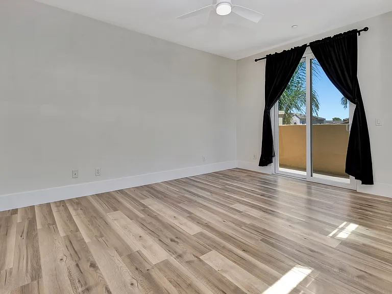 2822 Escala Cir — Photo 10