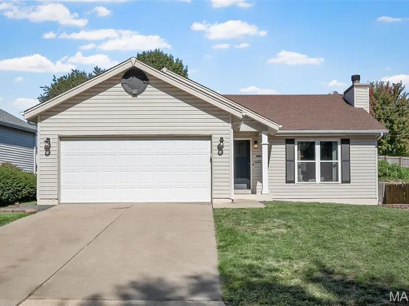 137 Hollow Creek Dr, Saint Peters, MO 63376