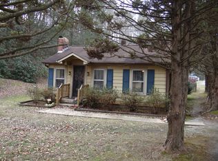 1831 Creekside Pl, Lenoir, NC 28645