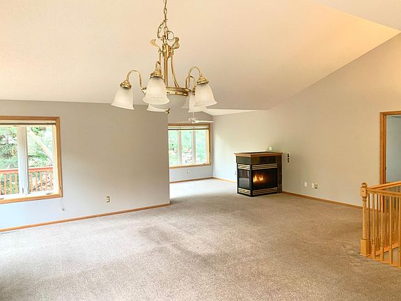 4th image of 9141 Medley Cir