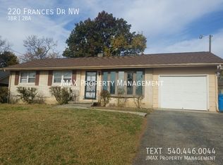 220 Frances Dr NW, Roanoke, VA 24017