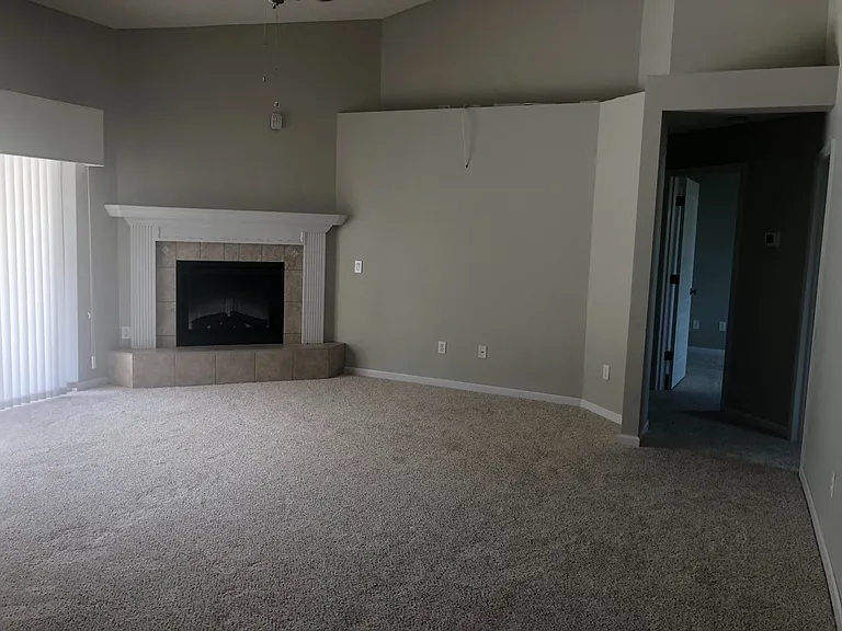 914 Amber Way — Photo 10