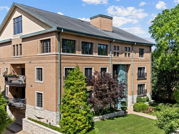 6 Brighton Way #4D, Saint Louis, MO 63105
