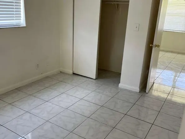 700 NW 3rd Ave #1-8, Fort Lauderdale, FL 33311