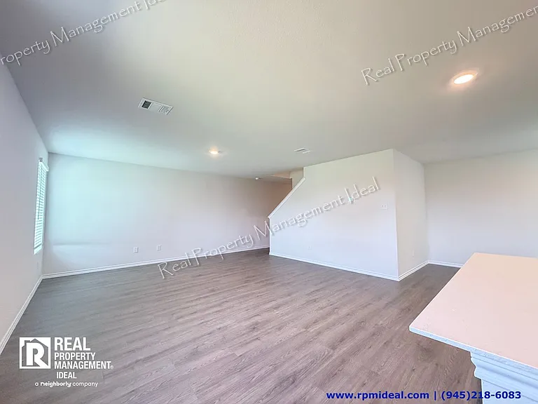 1137 Southfield Dr — Photo 5