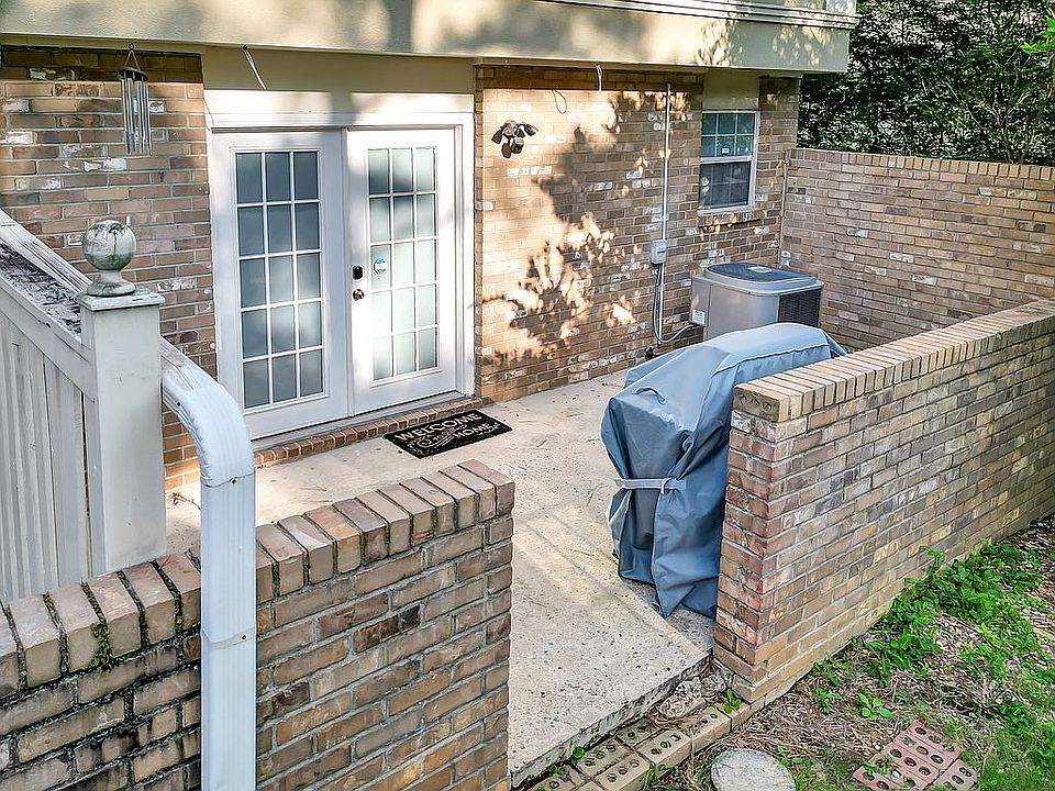 2nd image of 6900 Roswell Rd APT D1