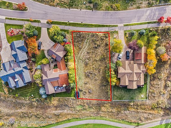 4th image of 4058 Crystal Bridge Dr