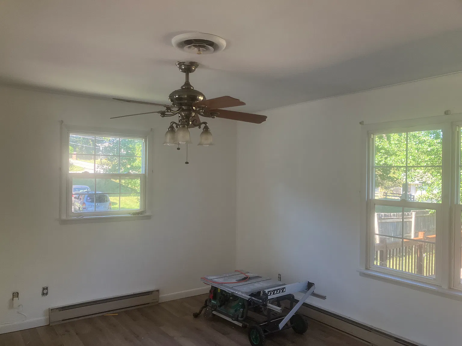 3 bed, 1368 sqft, $1,100 — Photo 2