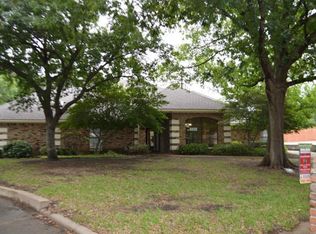 2361 Highlands Creek Rd, Carrollton, TX 75007