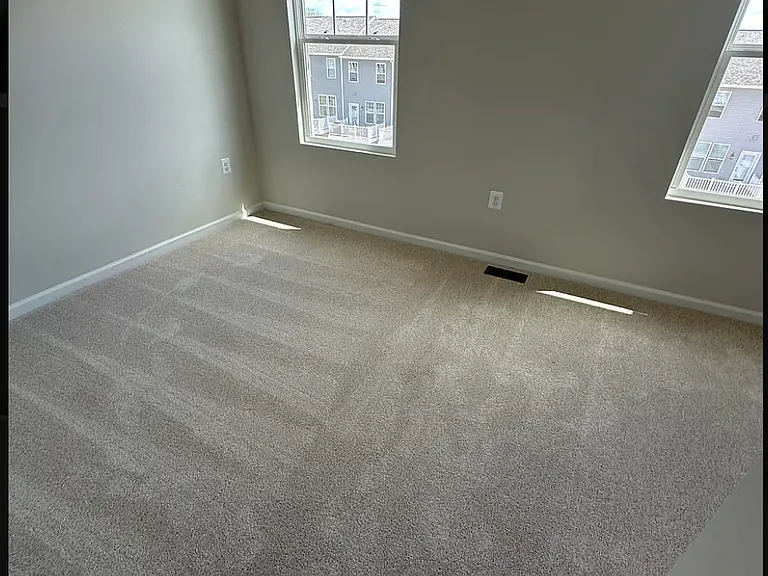 19 Anthem St — Photo 2