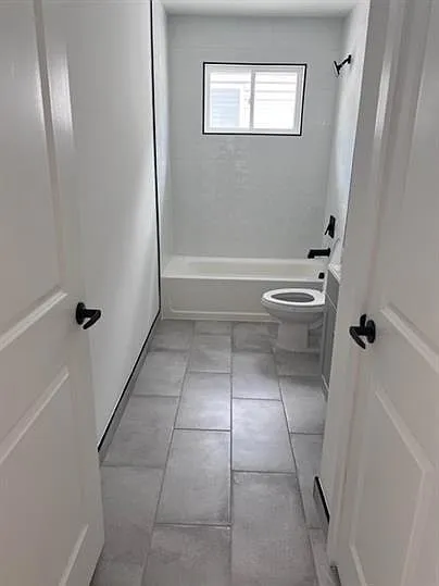 724 Seaport Dr — Photo 11