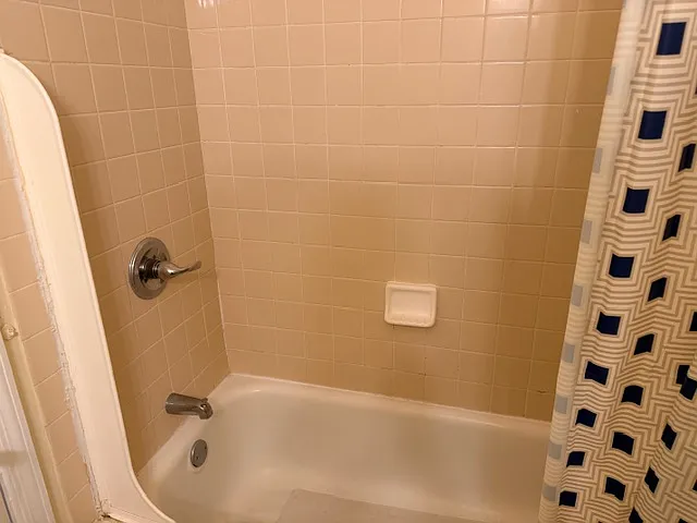 4401 Mountain Dr — Photo 5