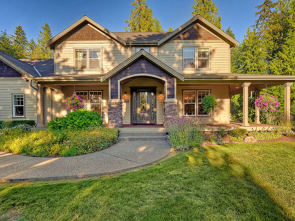 Attention to detail everywhere you turn in this custom Crafstman beauty! Absolutely move-in ready. Fresh exterior paint and beautifully kept grounds. Fantastic neighborhood of quality homes on acreage.