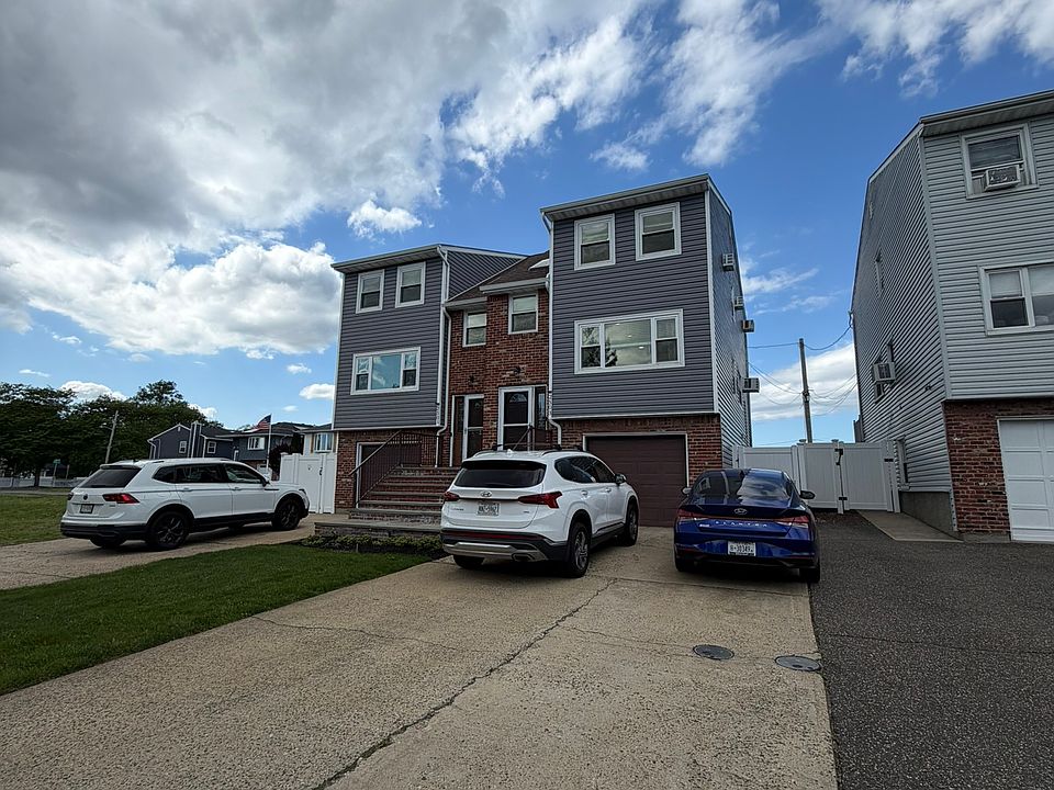 1st image of 2503 Cedar St