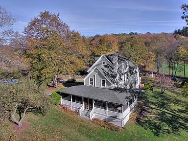146 Black Grocery Rd, Hillsdale, NY 
