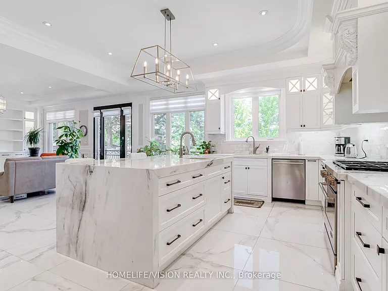 28 Moore Park Ave — Photo 22