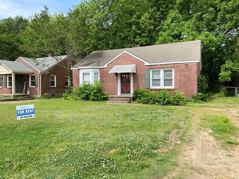 4 bed, 2.0 bath, 1646 sqft, $1,595 — Photo 4