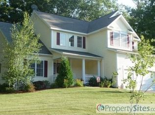 16 Dorothy Ln, Glenville, NY 12302
