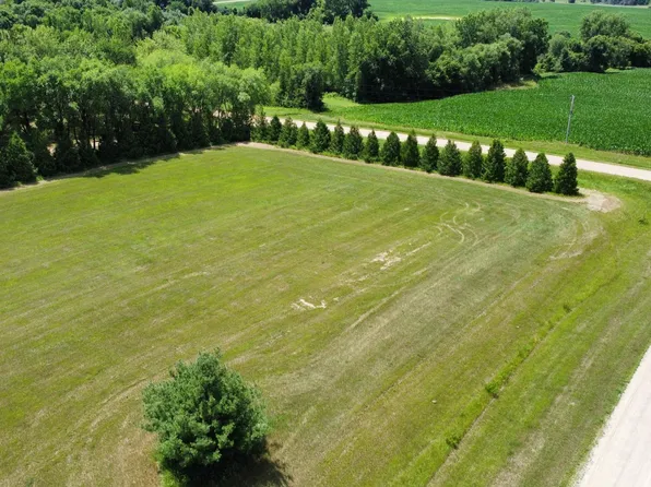 1 343rd St, Watkins, MN 55389