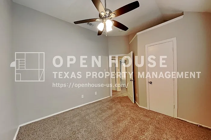 1115 Old Knoll Dr — Photo 15