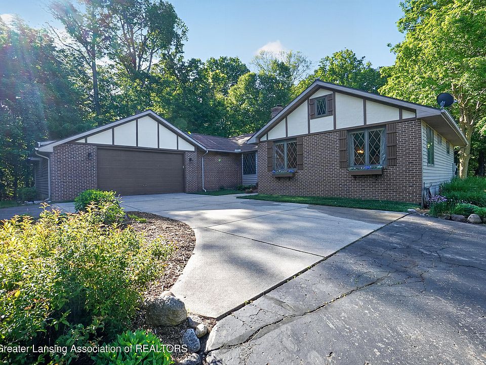 1st image of 2835 Willoughby Rd