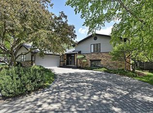 2803 N Brighton Pl, Arlington Heights, IL 60004