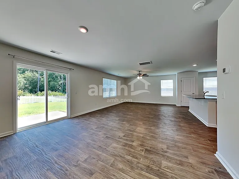 112 Tobago Cir — Photo 7