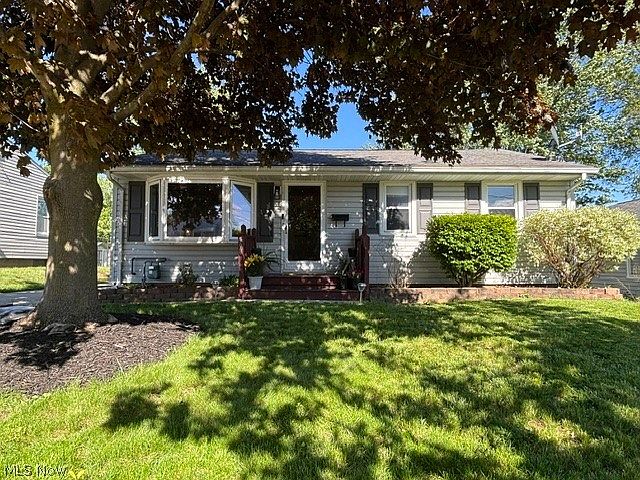 1st image of 593 Stanley Rd