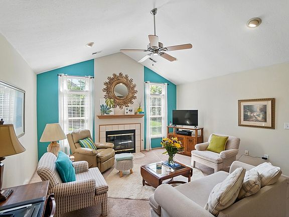 4th image of 2675 Pine Marsh Dr