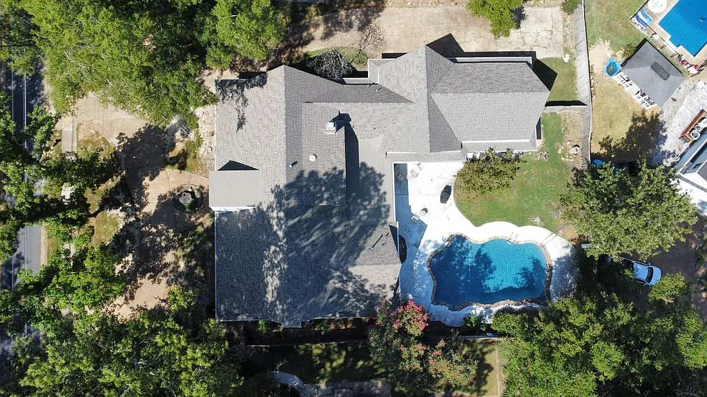 6 bed, 3.5 bath, 5600 sqft, $12,950 — Photo 1