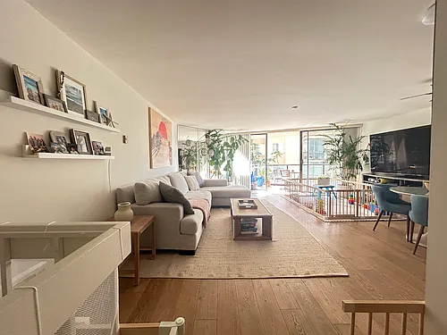 531 Esplanade #206 Photo 1