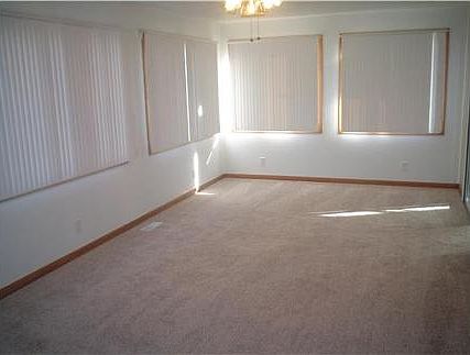 5th image of 609 E Northside Dr
