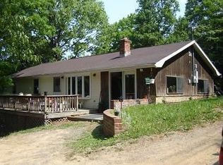 121 Laurel Hl, Berkeley Springs, WV 25411