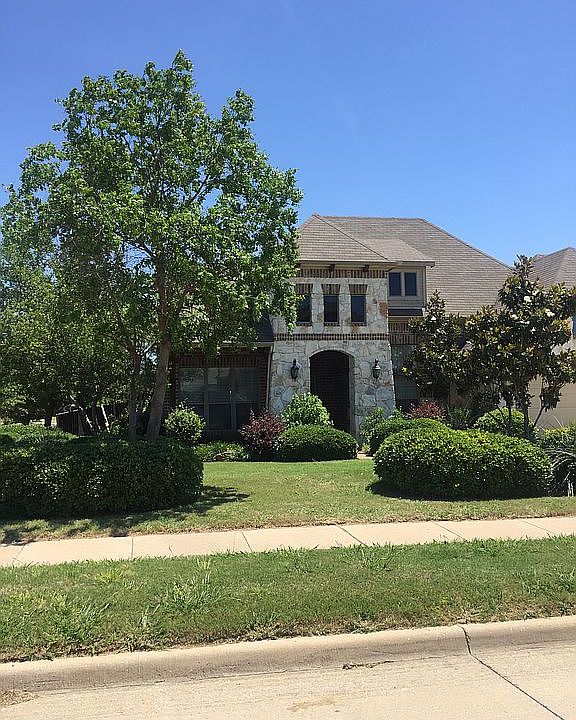 1st image of 101 Hillcrest Way