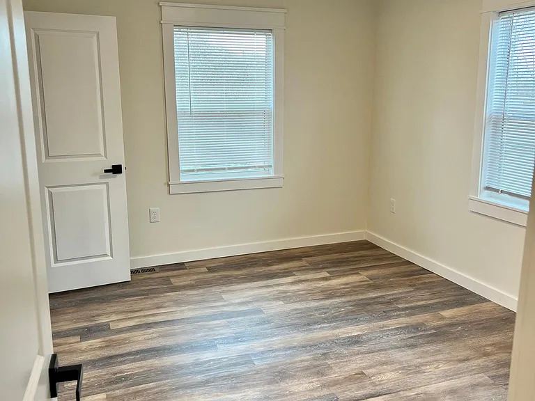 301 Silver Pl — Photo 14