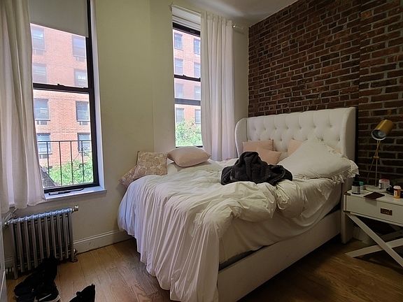 5th image of 11 Stanton St #3AF