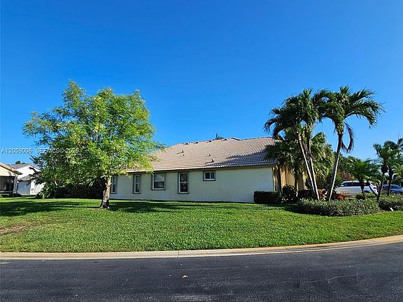 2nd image of 2540 Egret Lake Dr