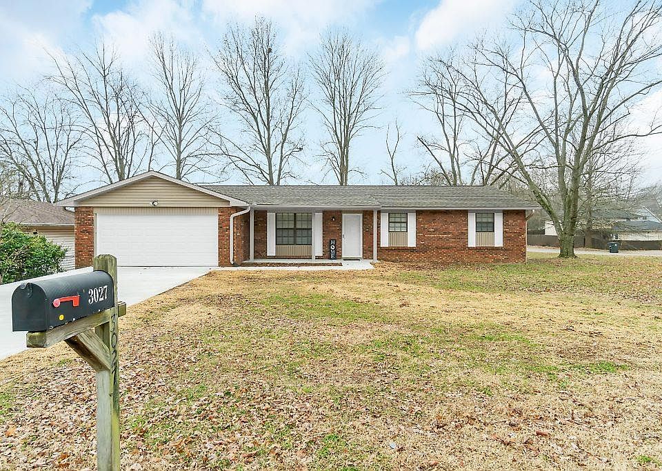1st image of 3027 Wisteria St