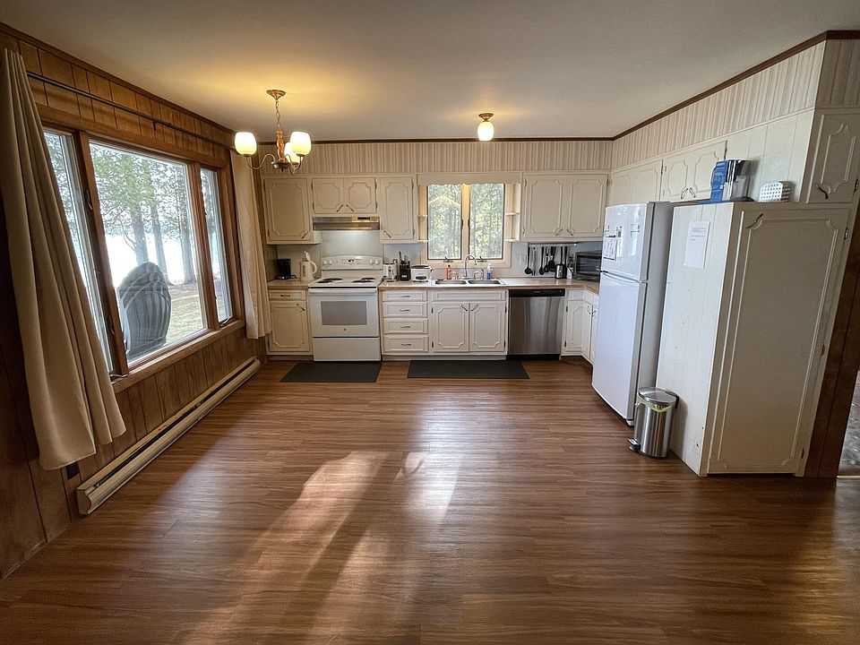 20441 E Bay St, De Tour Village, MI 49725 Zillow