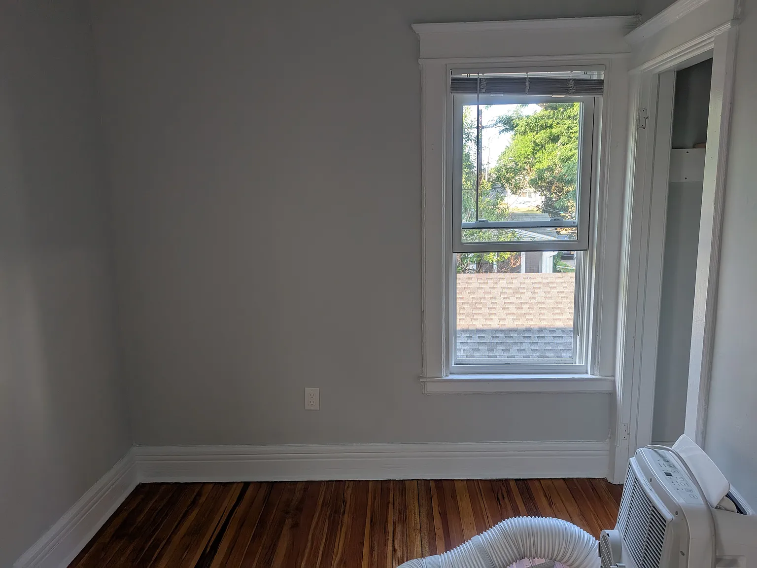 3 bed, 1232 sqft, $1,750 — Photo 4