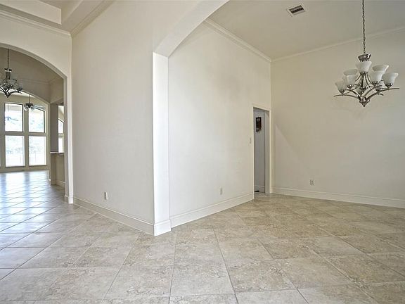 5th image of 2411 Barton Shores Dr