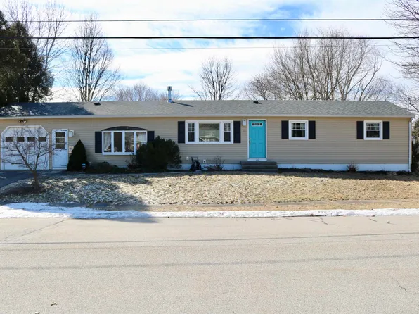 76 Suzanne Drive, Portsmouth, NH 03801