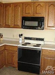 3rd image of 6207 N Shelby St #435