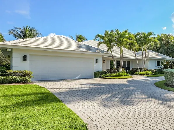 2720 Cardinal Circle, Gulf Stream, FL 33483