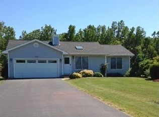 5578 Leete Rd, Lockport, NY 14094