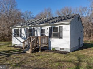 208 Plunk Town Rd, Montross, VA 22520