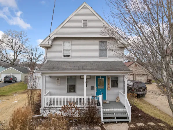 114 S 8th St, South Beloit, IL 61080